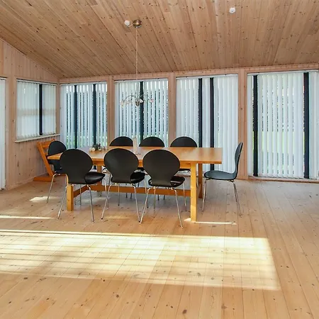 Three-bedroom Holiday In