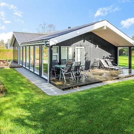 Three-bedroom Holiday In *